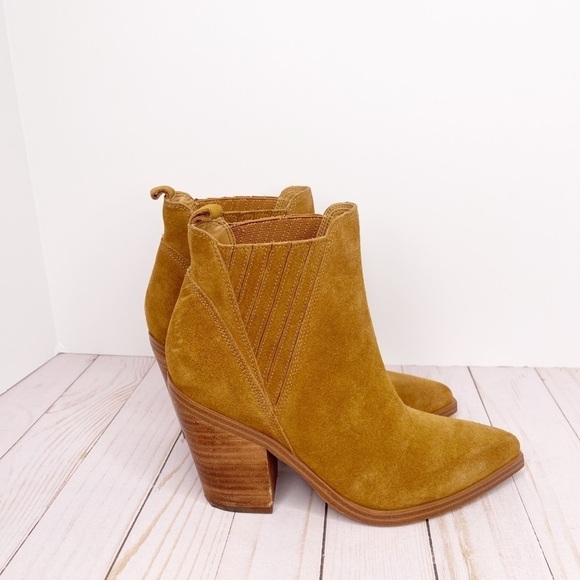 Marc Fisher Gradi Western Suede Brown Tan Ankle Boots Size 10 - Picture 3 of 6